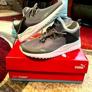 Brand New Puma Tennis Shoes, womens sz 9